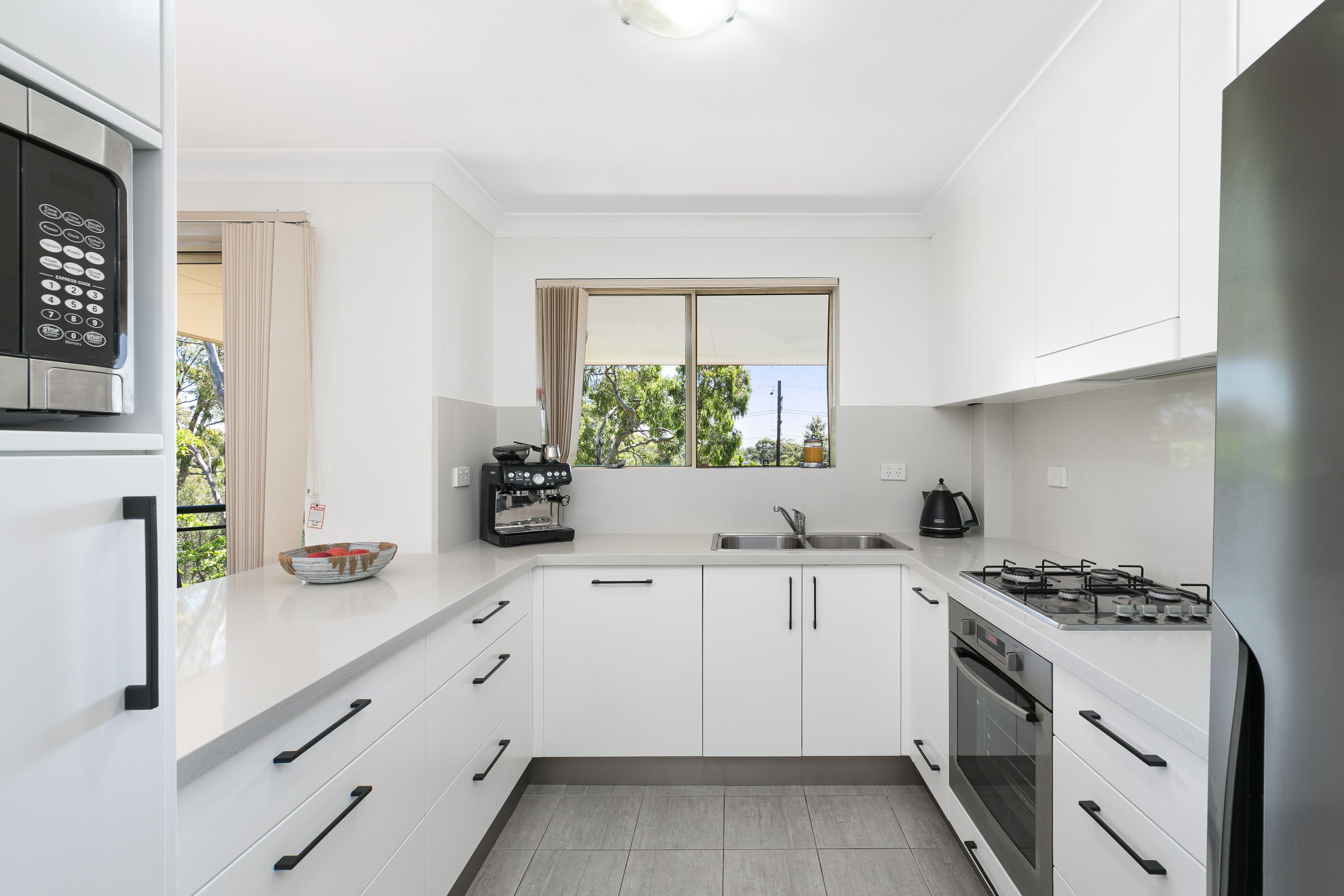 11/237 Kingsway CARINGBAH 2229