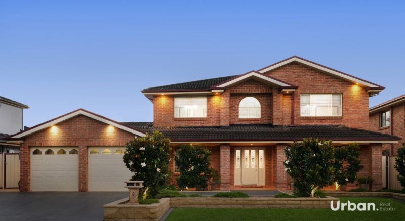 8 Sarah Hollands Drive