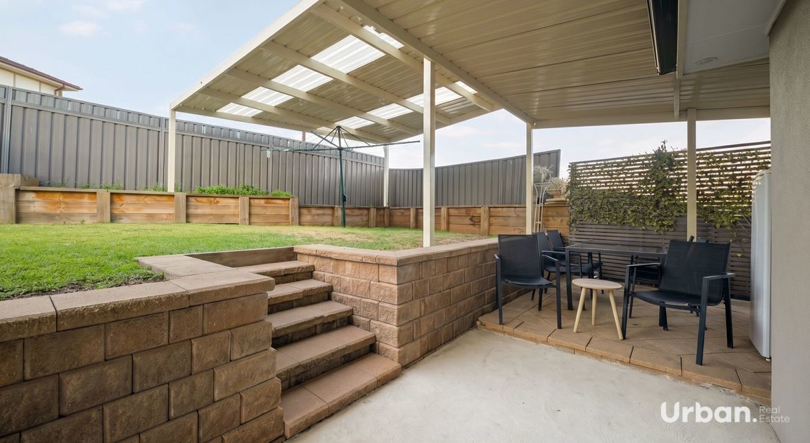 Ambarvale 8 Sikes Place
