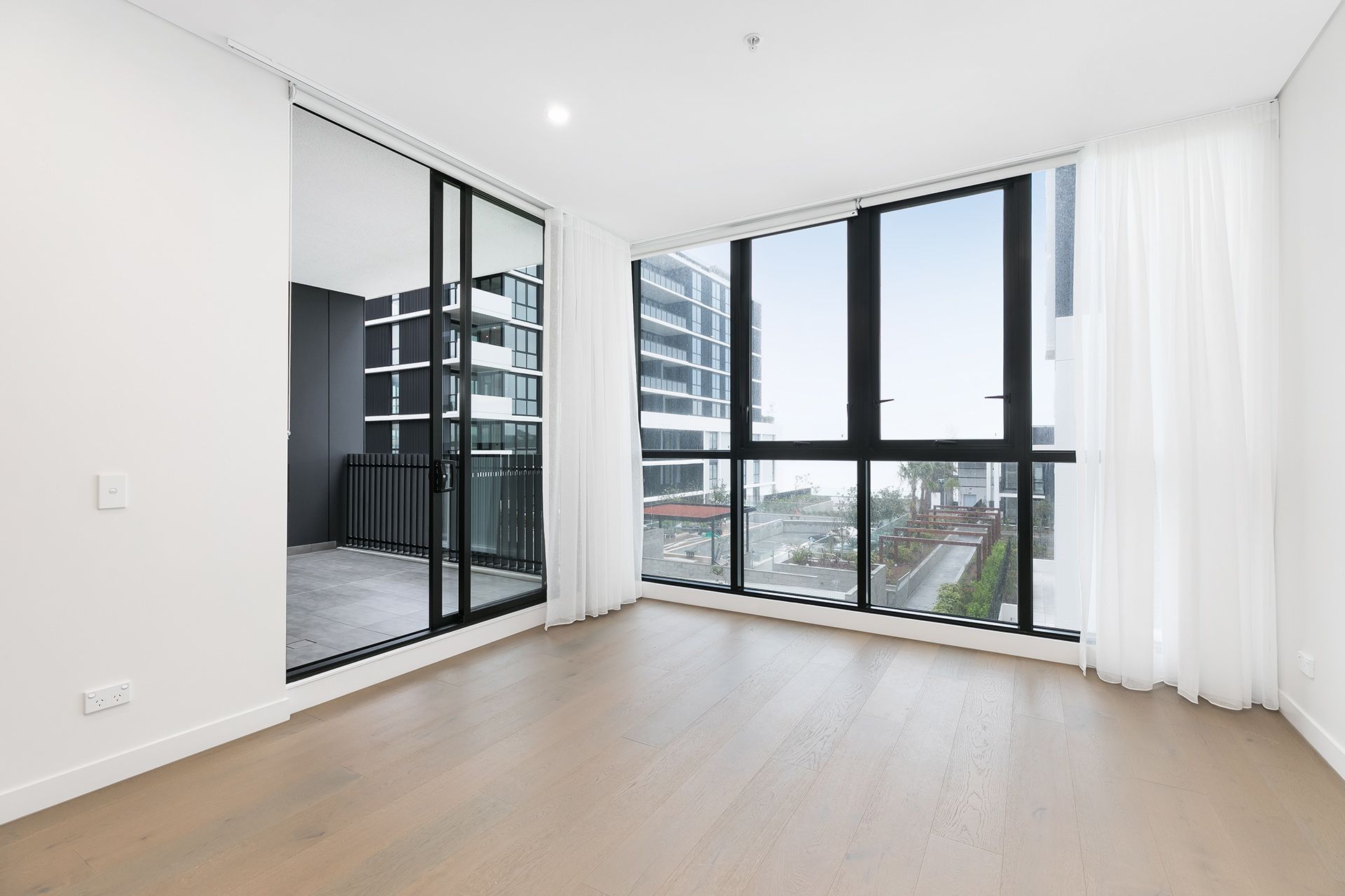 810/455A Captain Cook Drive, NSW, Woolooware, 2230, Woolooware - Thumbnail 4
