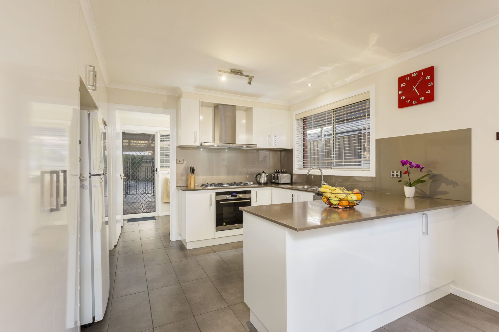 6 Southwick Boulevard, Altona Meadows - Thumbnail 4