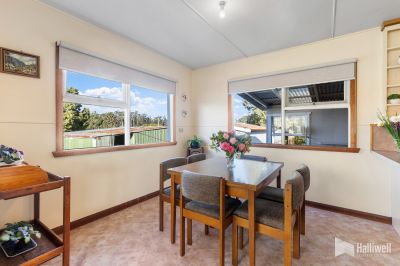 3
 
 
 
  
 
 
 1
 
 
 
  
 
 
 2
 
 
 
 
 
 
 
 22 Henry Street, Sheffield TAS 7306, Sheffield - Thumbnail 7