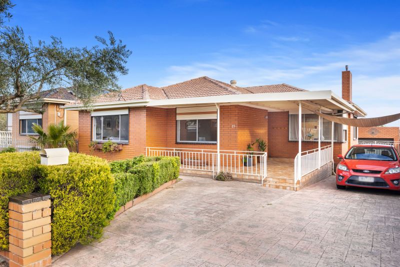 25 Bruce Street, Lalor