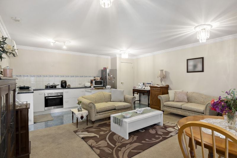 24 Jardier Terrace, South Morang