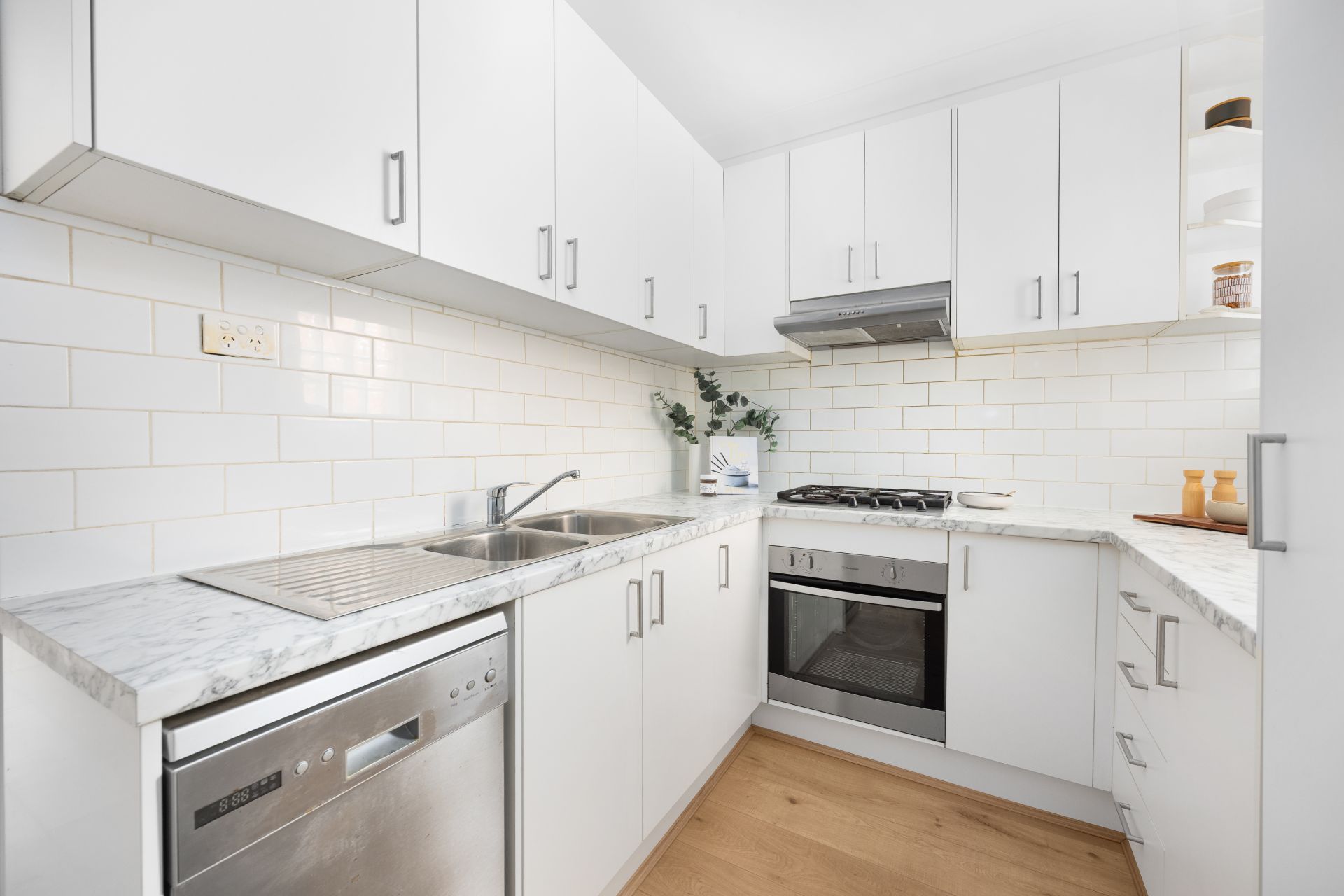 5/49-51 Woniora Road, Hurstville, Hurstville - Thumbnail 4