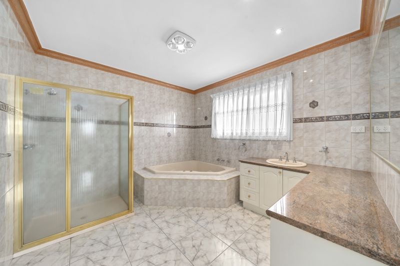 2 Amalfi Place, Epping