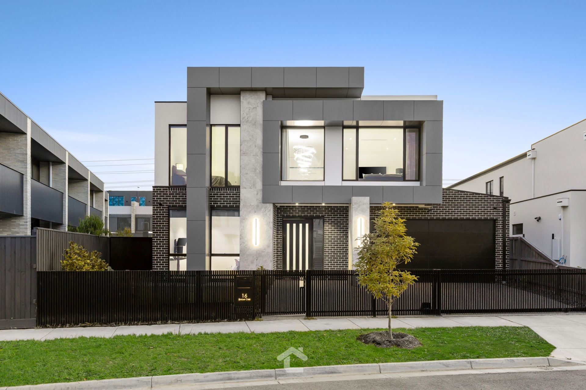 16 Ember Crescent ROWVILLE VIC, Rowville - Image 1