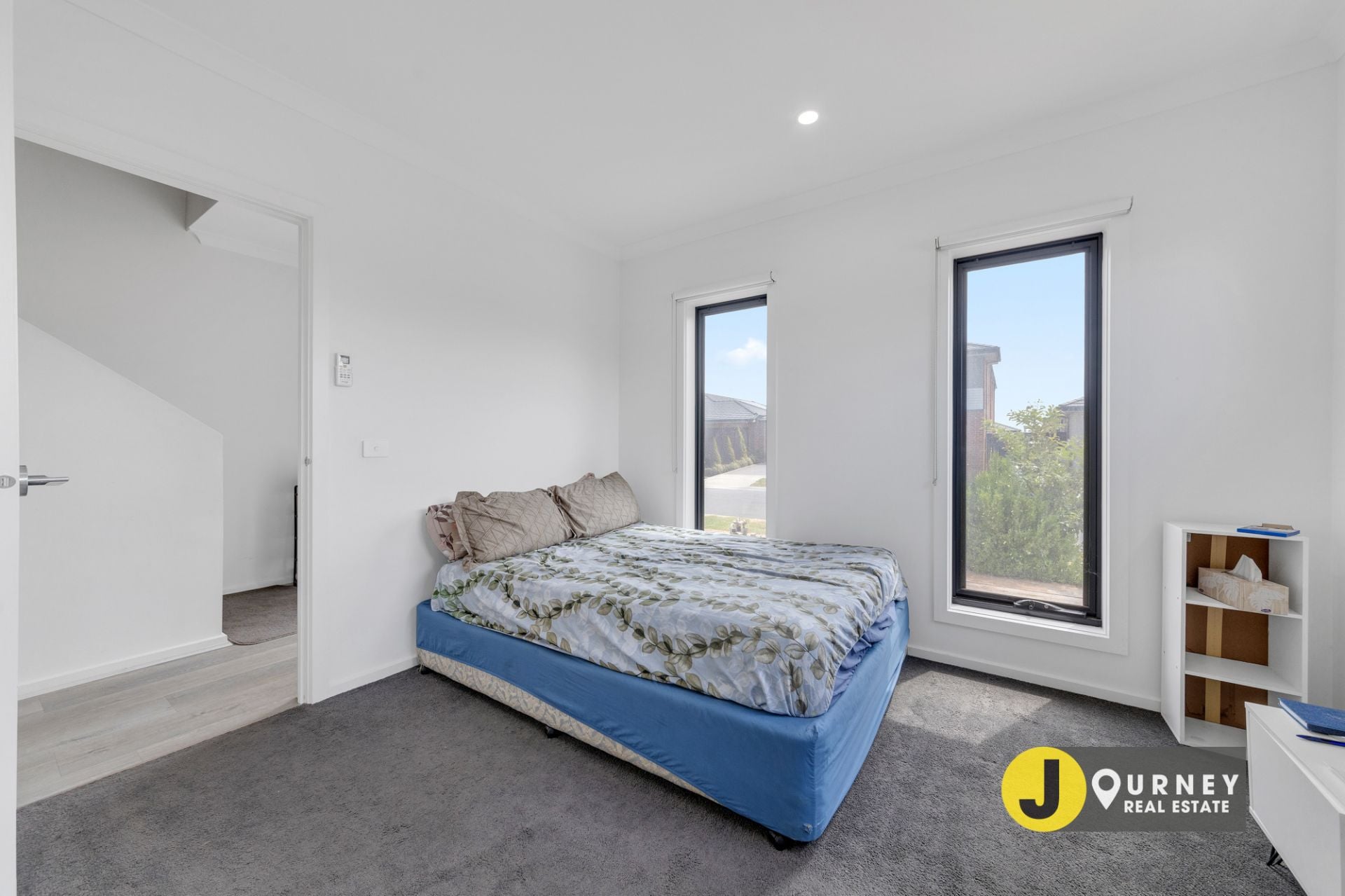 11 Spartan Avenue, Clyde North VIC, Clyde North - Thumbnail 4