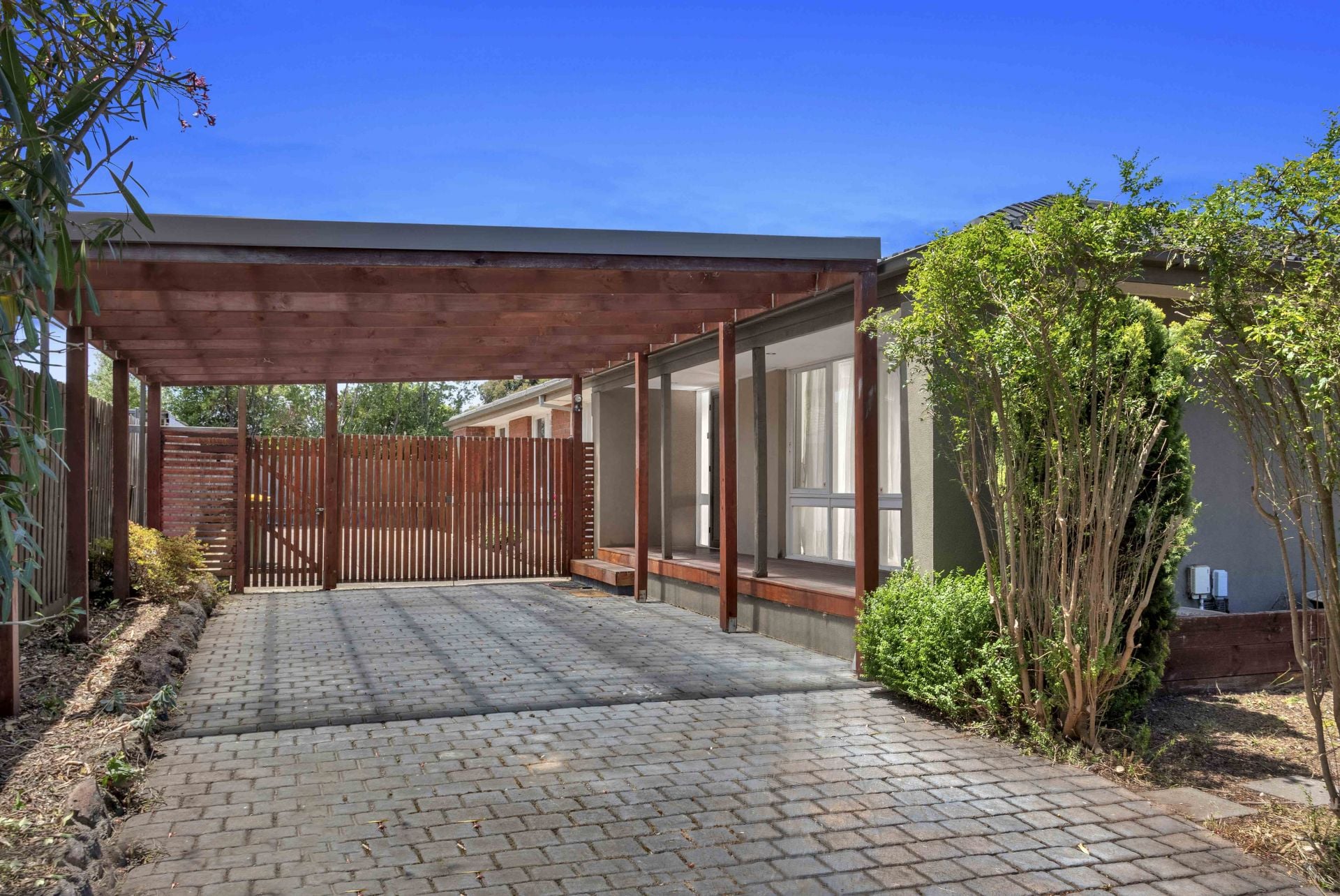 Perfect Home, Perfect Location
