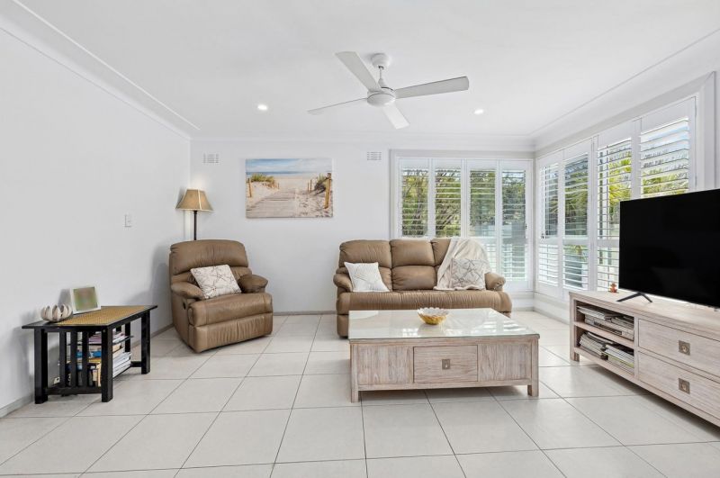 Pagewood, Pagewood, Pagewood - Thumbnail 6