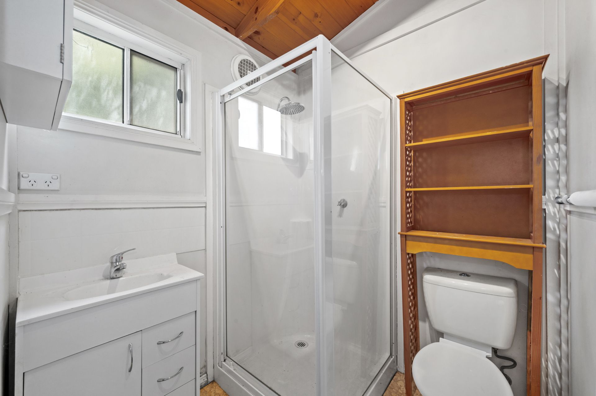 AFFORDABLE 4 BEDROOM HOME  WITH BONUS GRANNY FLAT
