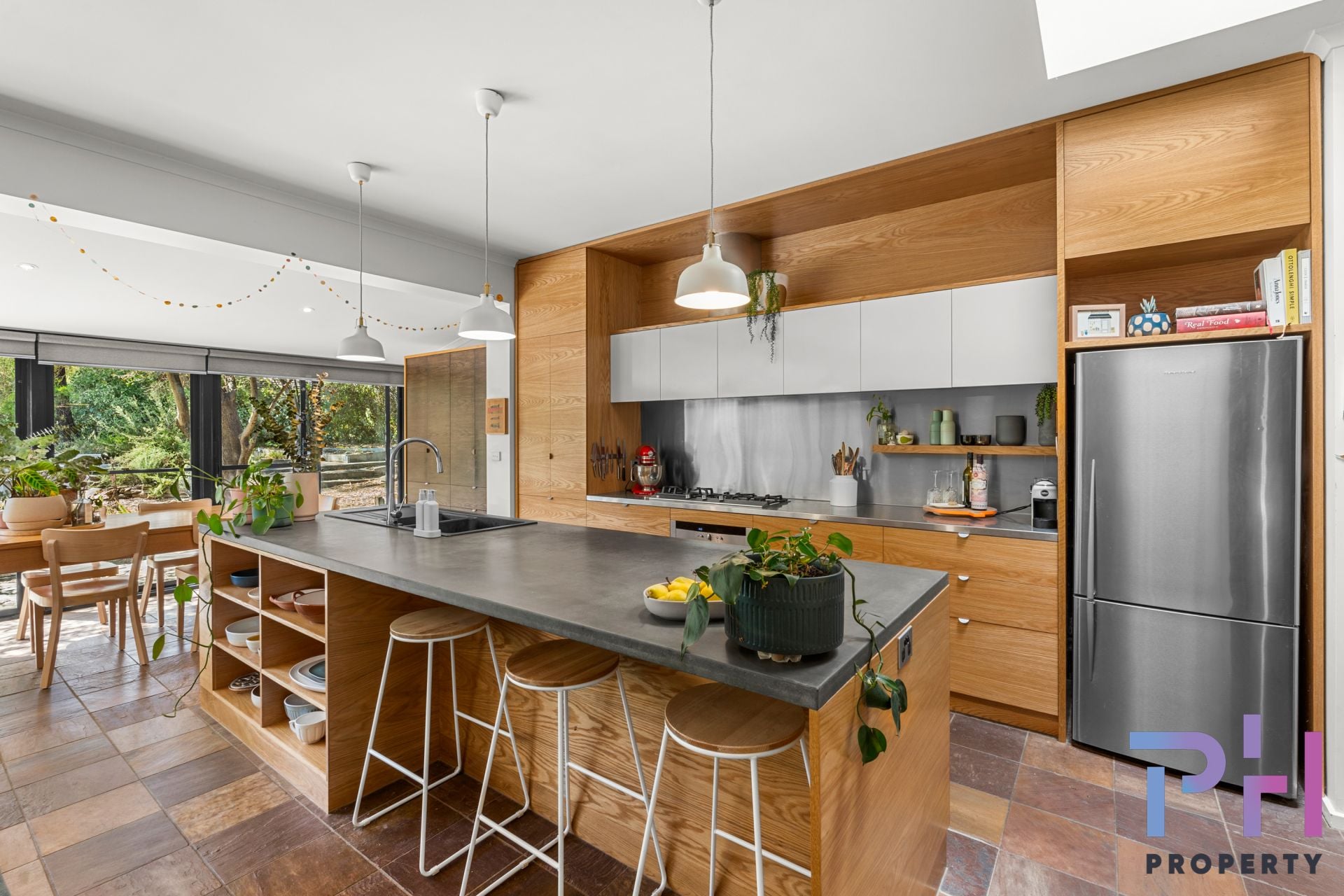 2 Nerang Court Kennington VIC, Kennington - Thumbnail 2