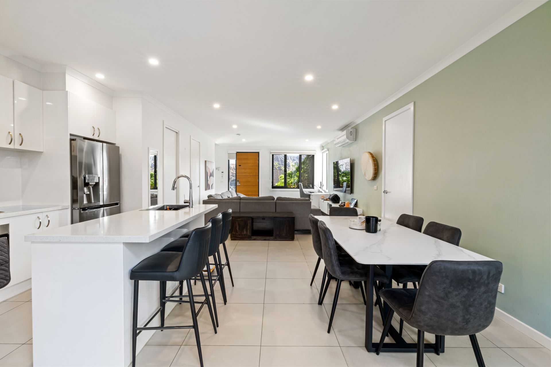 Modern Townhouse With Space And Comfort