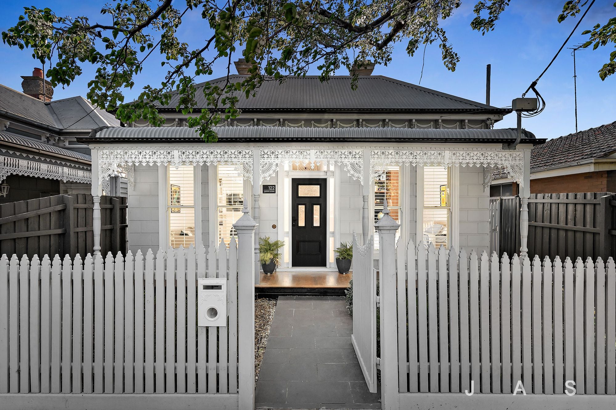 122 Gamon Street, Yarraville, Yarraville - Thumbnail 2