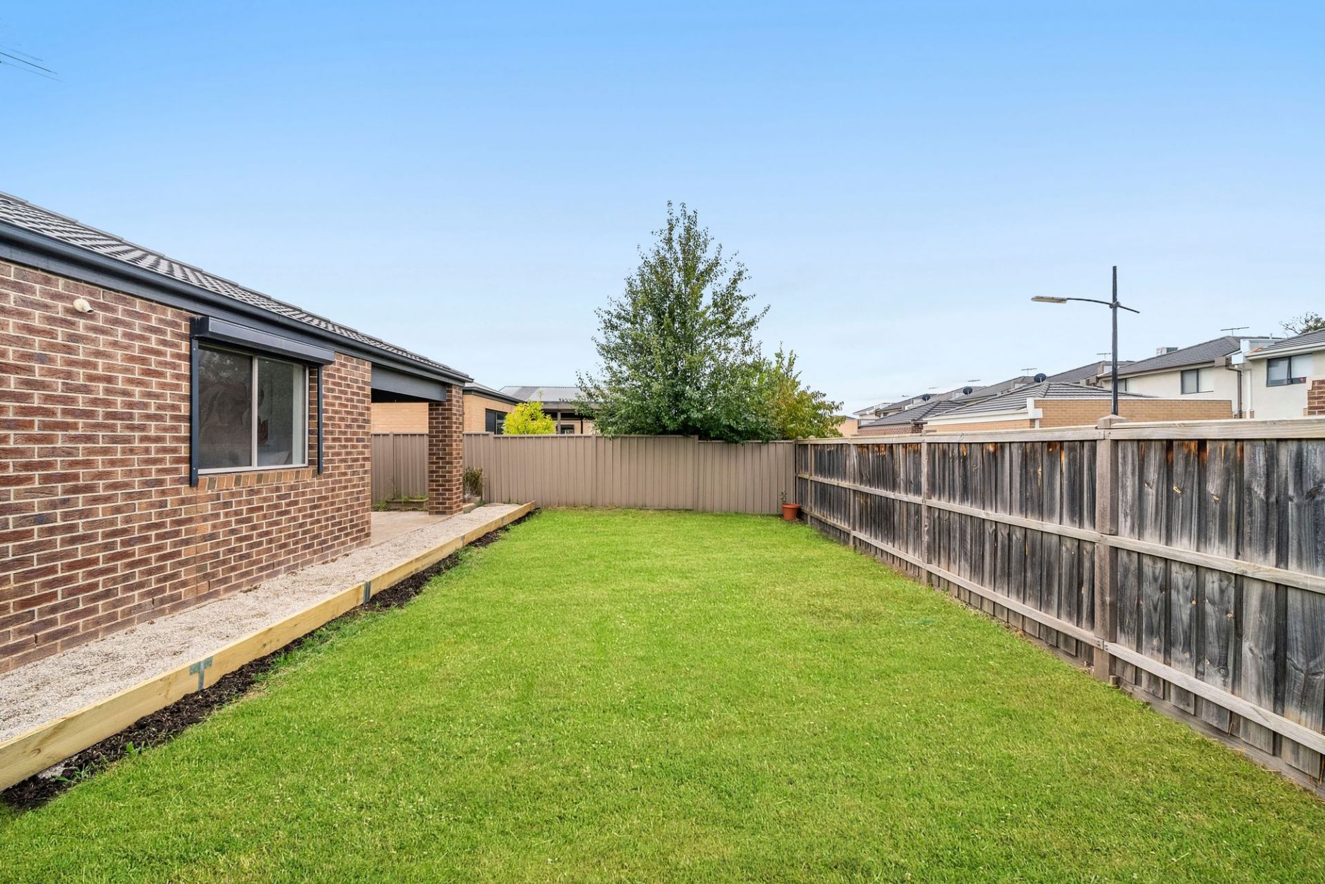 Perfectly Positioned Family Living with Lifestyle Convenience