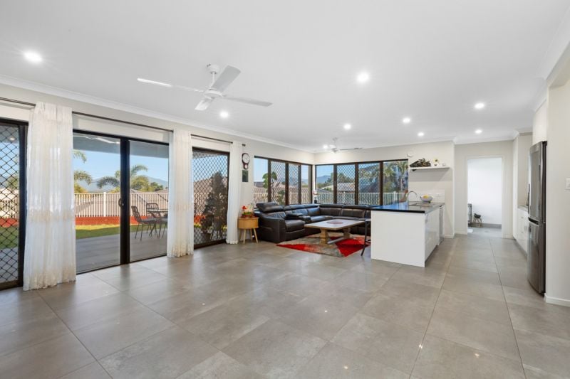 5 Turanga Rise, Mount Sheridan QLD, Mount Sheridan - Thumbnail 3