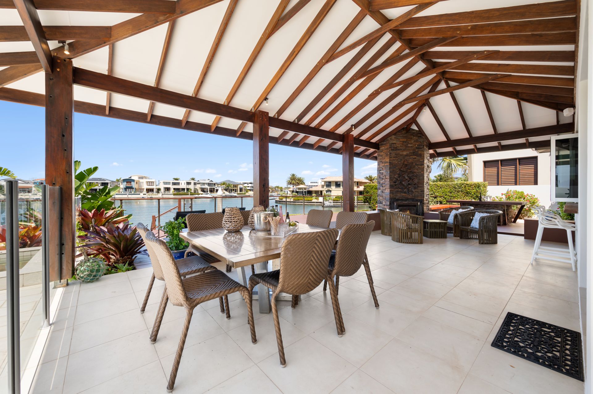 33 The sovereign Mile, Sovereign Islands - Thumbnail 2
