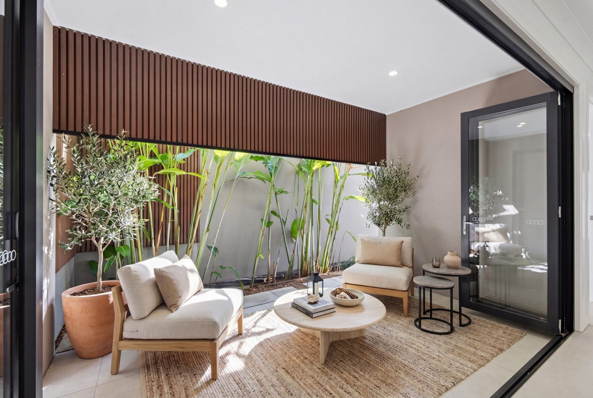 6301 Horizon Drive, Sanctuary Cove - Thumbnail 4
