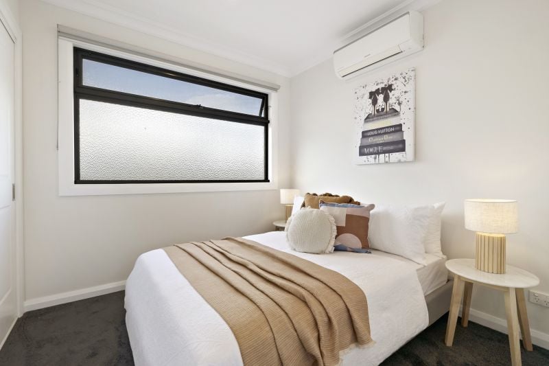 2/3 Cool Street, Reservoir