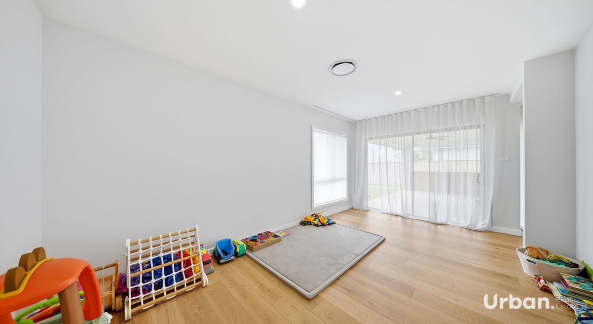 Lochinvar 10 Trevallyn Avenue