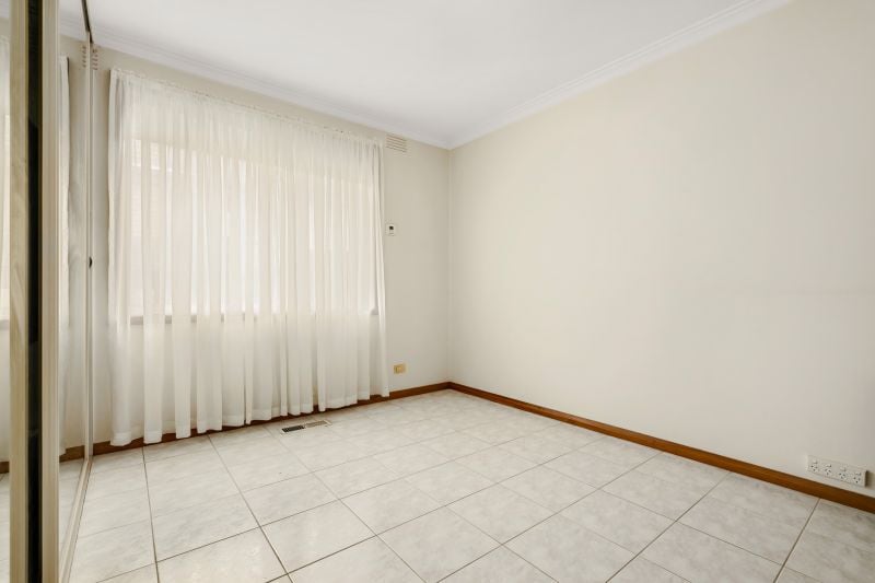 12 Heather Avenue, Thomastown