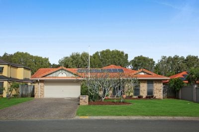 Helensvale 41 Lakeshore Drive