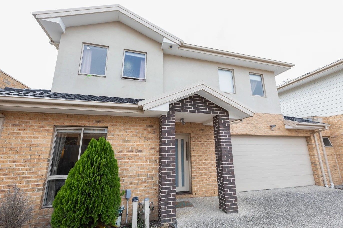 Three Bedroom Townhouse In The Heart of Glenroy!