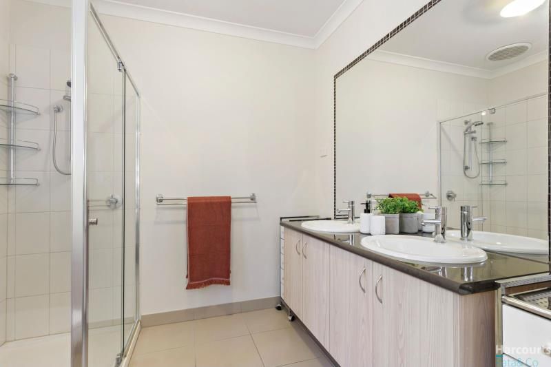 12 Donovan Street, Lalor