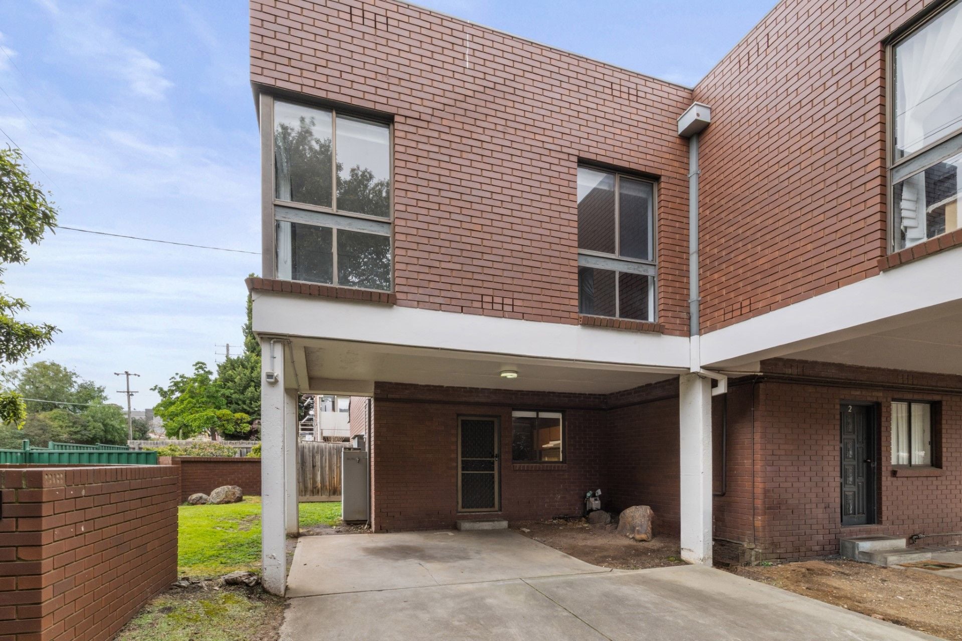 Large Three Bedroom townhouse