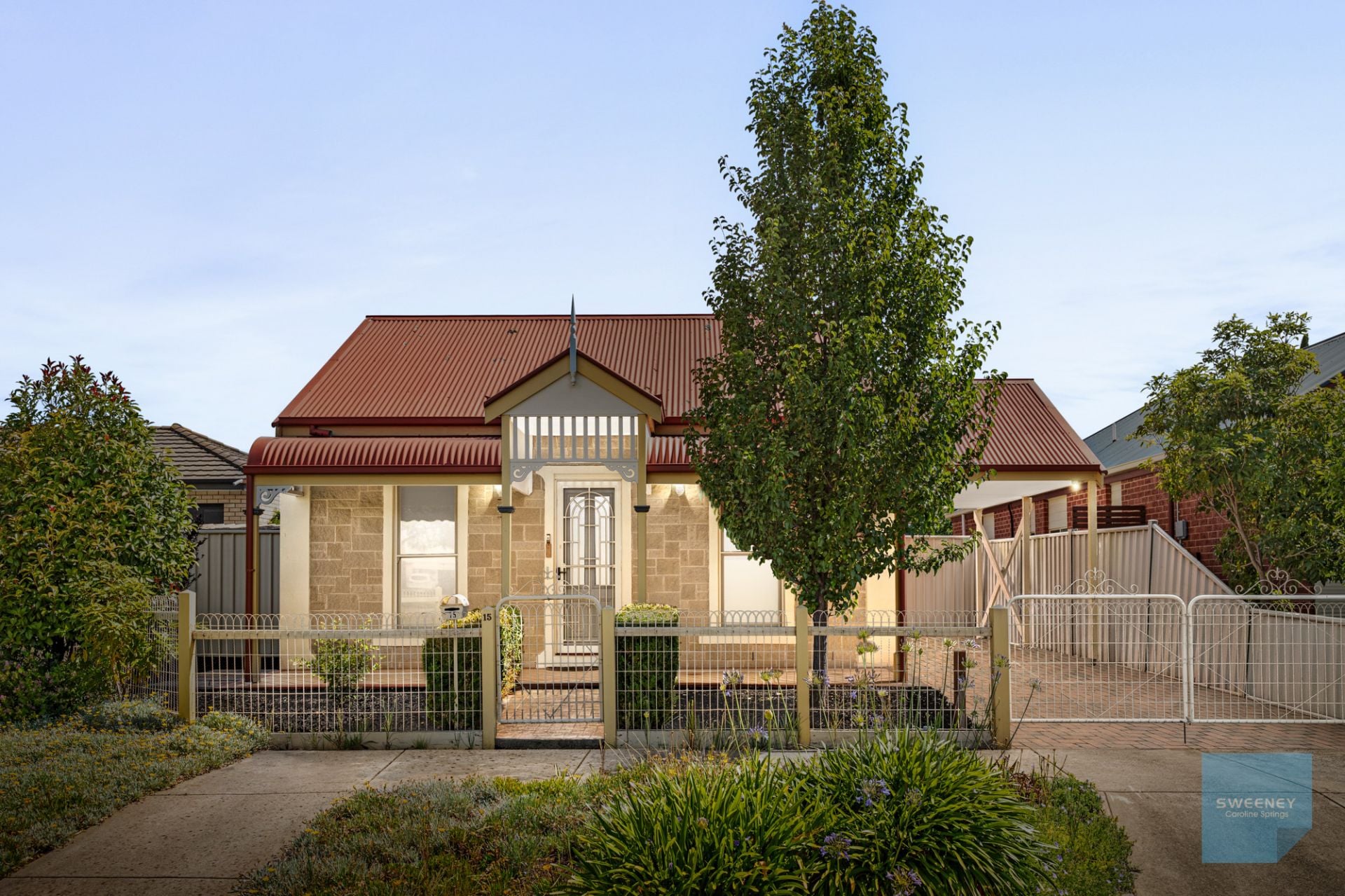 1/1 Thistle Glen Close, Green Point, Green Point - Thumbnail 2