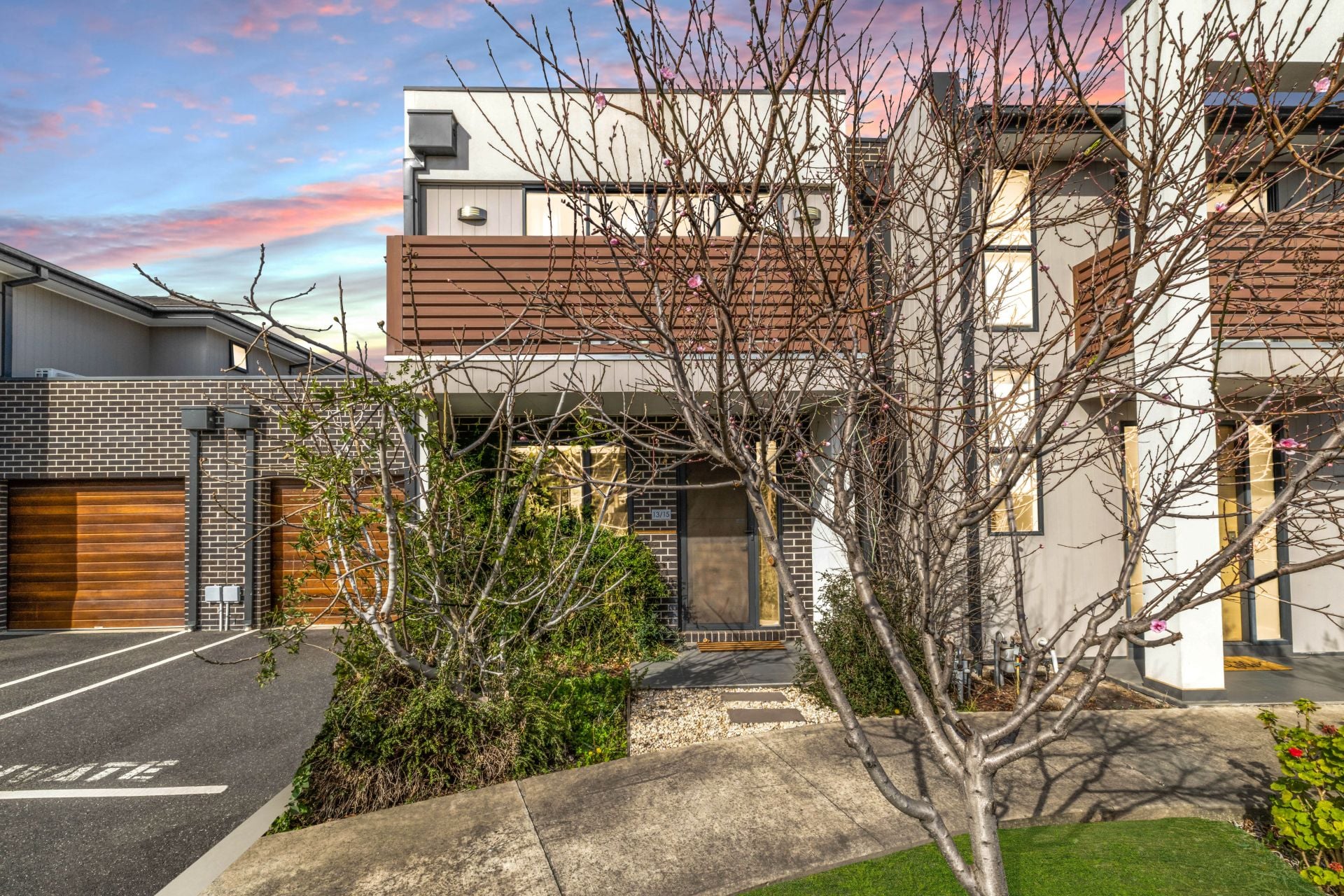 Modern Townhouse With Space And Comfort