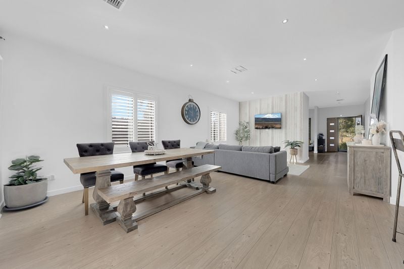 15 Teschke Walk, Epping