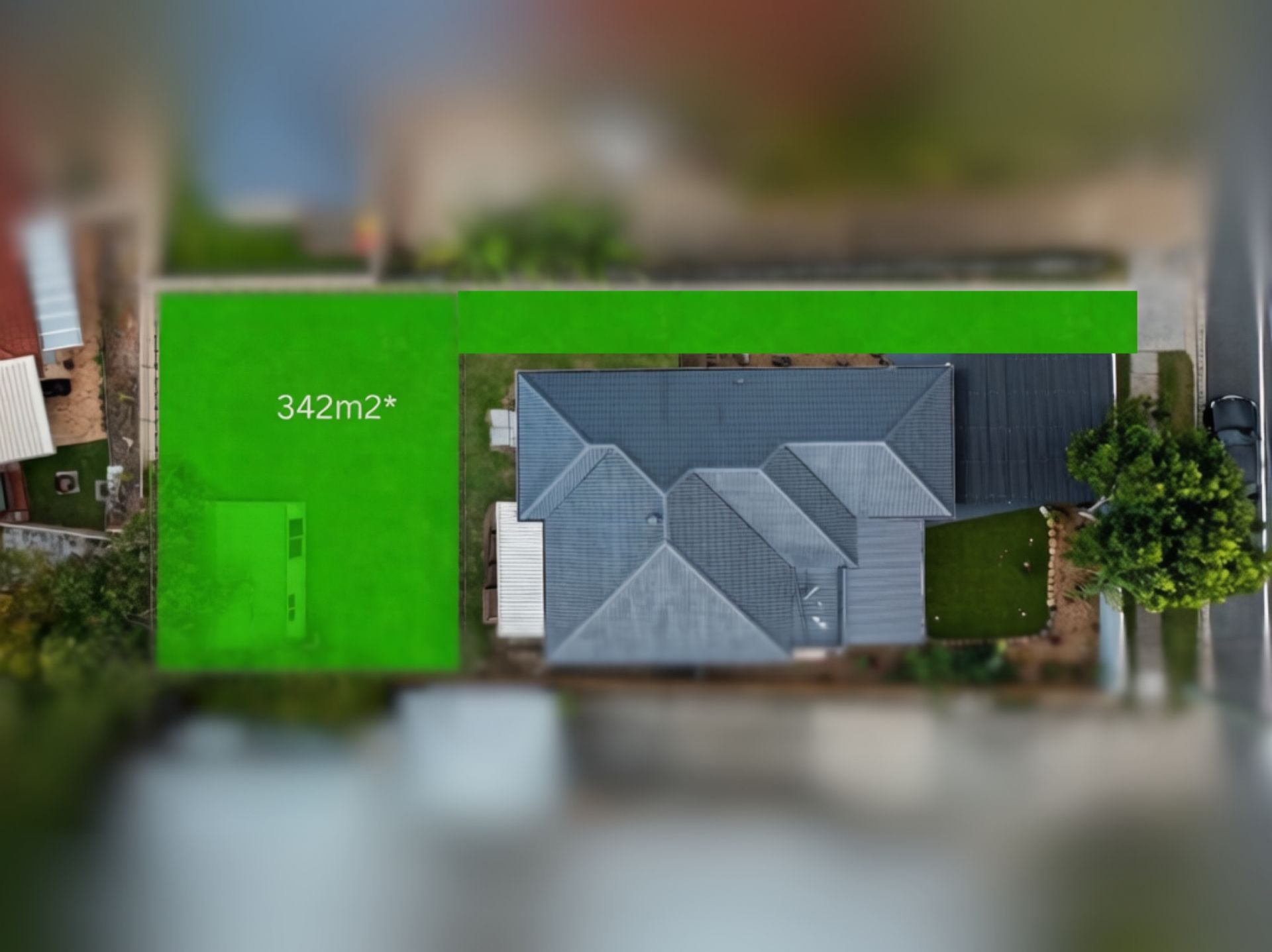 A/495 Pine Ridge Road, Runaway Bay - Thumbnail 2