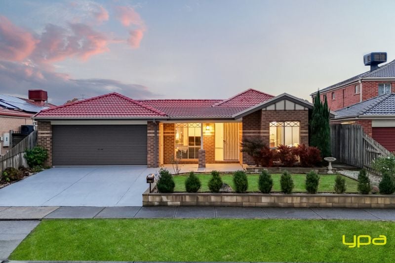 35 Kulkami Way Cranbourne West VIC, Cranbourne West - Image 1