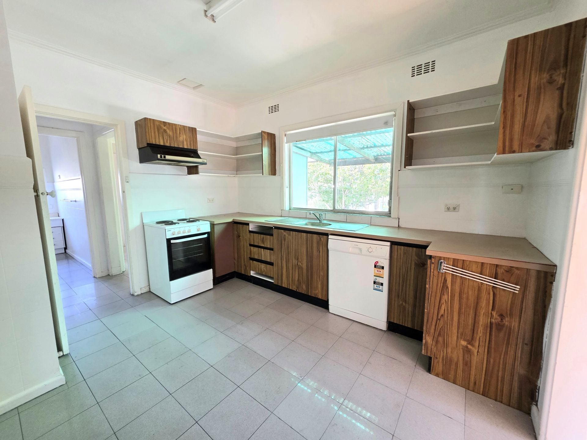 79 Civic Parade, Altona - Thumbnail 7