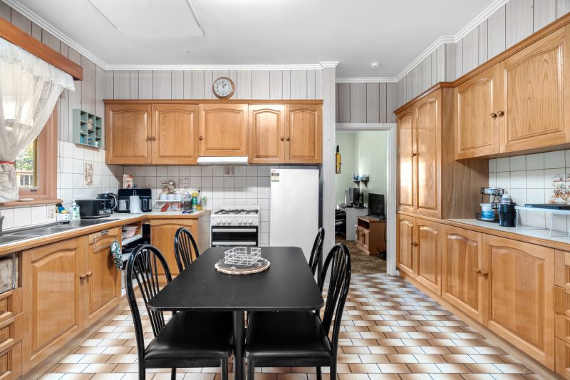 10 Richards Street, Lalor