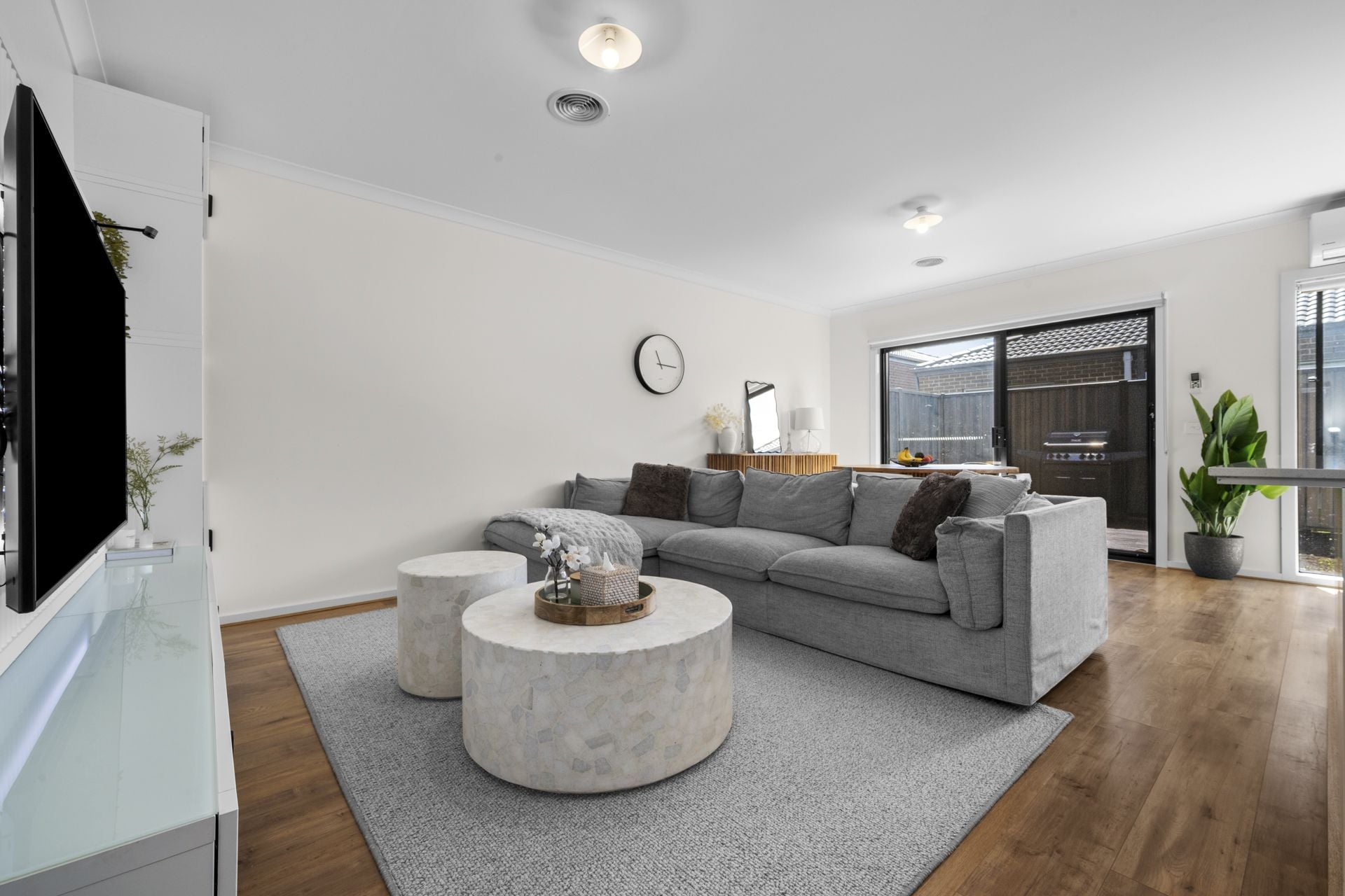 Family Comfort, Modern Design