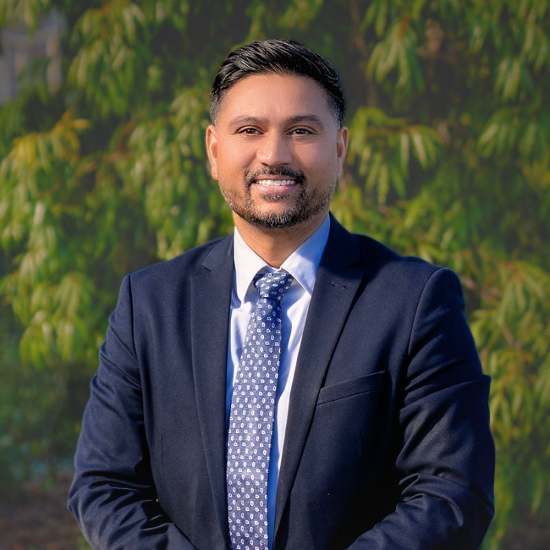 Locky (Love Preet) Sadioura Real Estate Agent