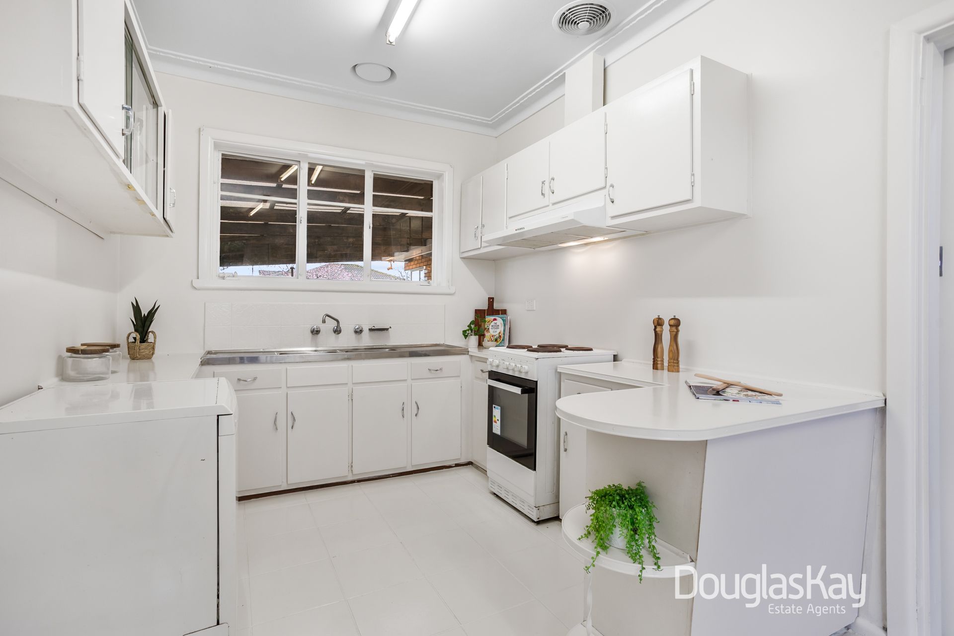 34 Hall Street, Sunshine West VIC, Sunshine West - Thumbnail 7