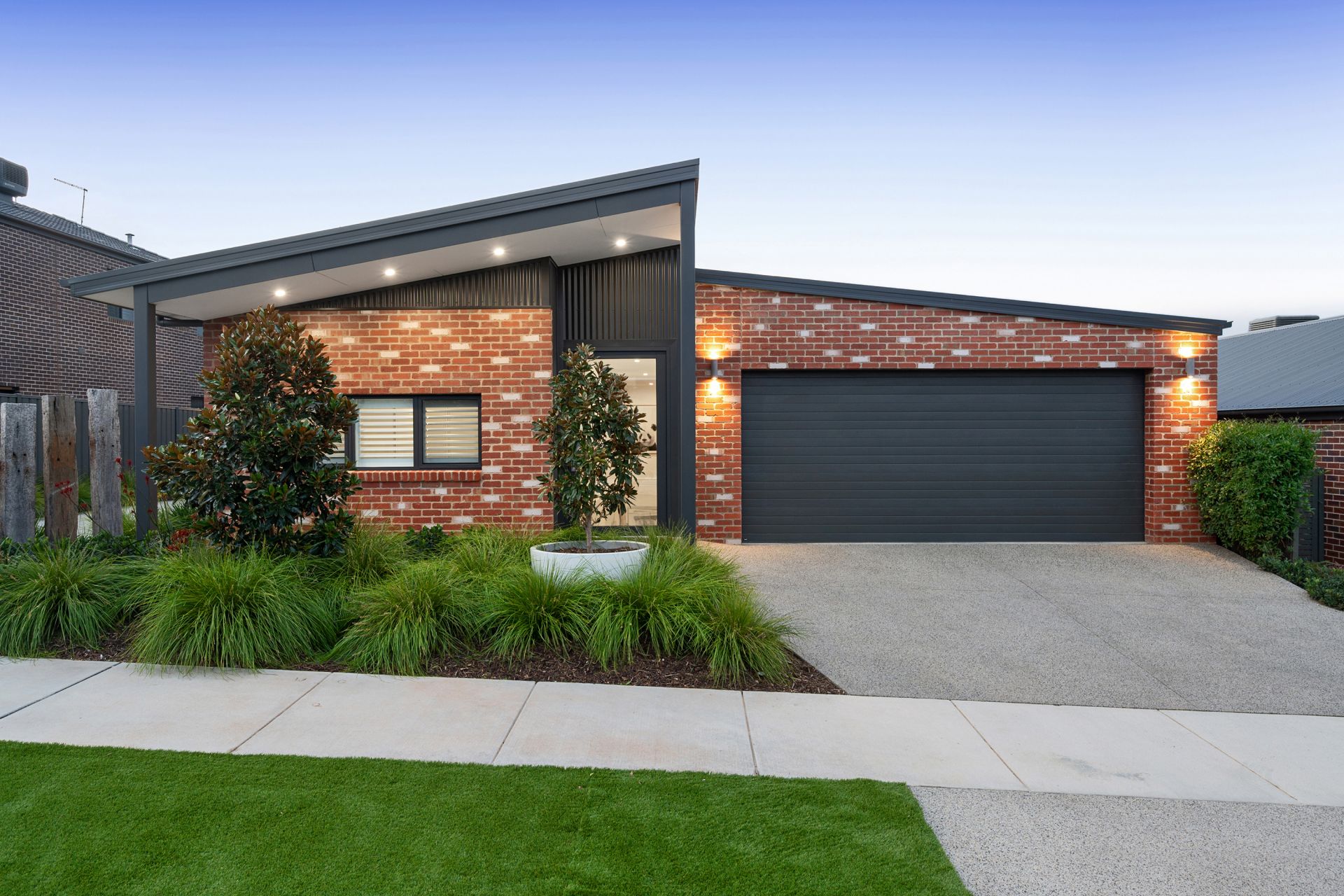 14 Downing Drive, Junortoun, Junortoun, Junortoun - Thumbnail 3