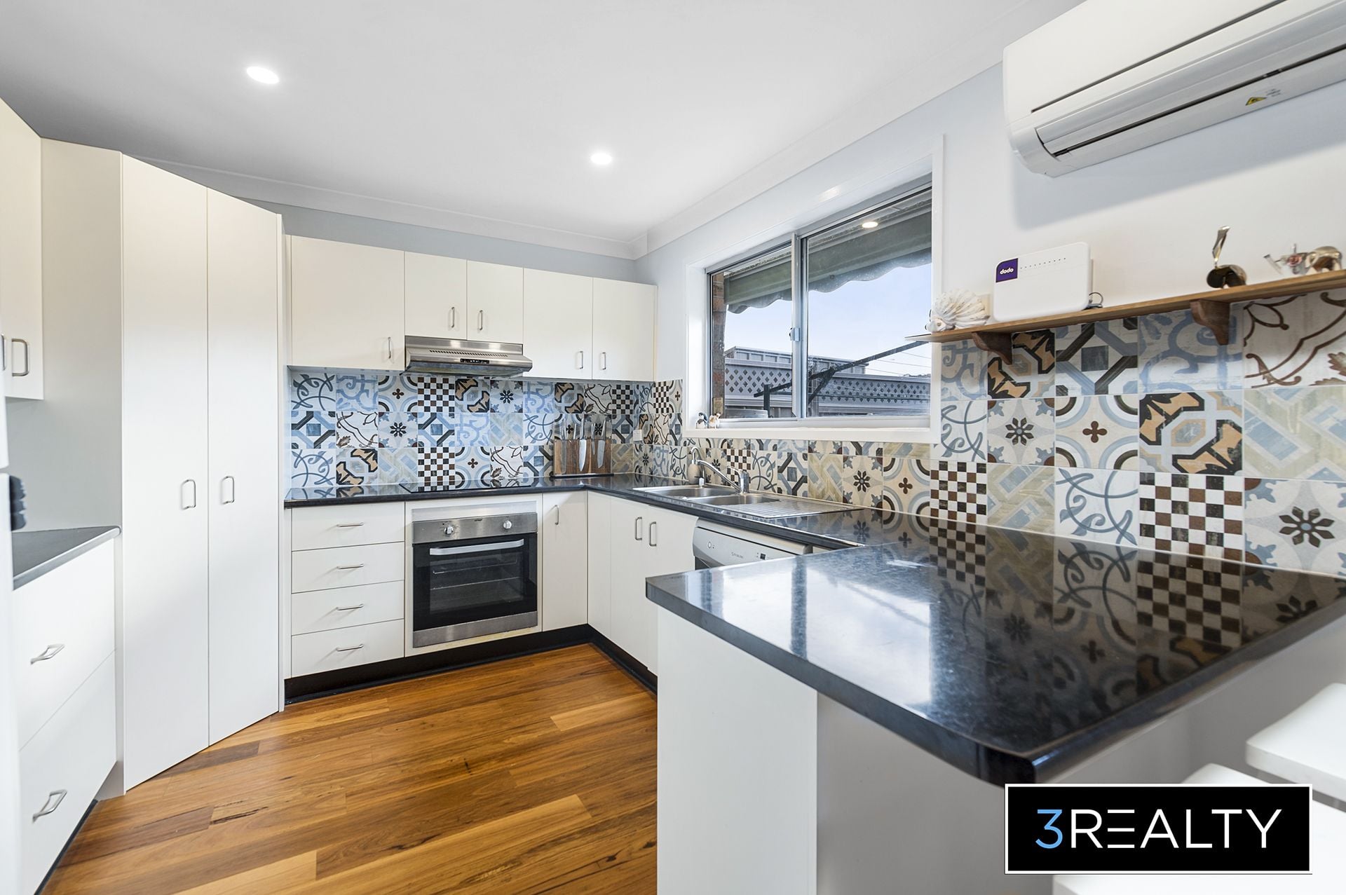 8 Tasman Court, Caves Beach - Thumbnail 4