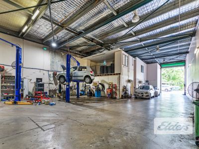RARE OFFICE/WAREHOUSE IN TIGHTLY HELD WEST END PRECINCT
