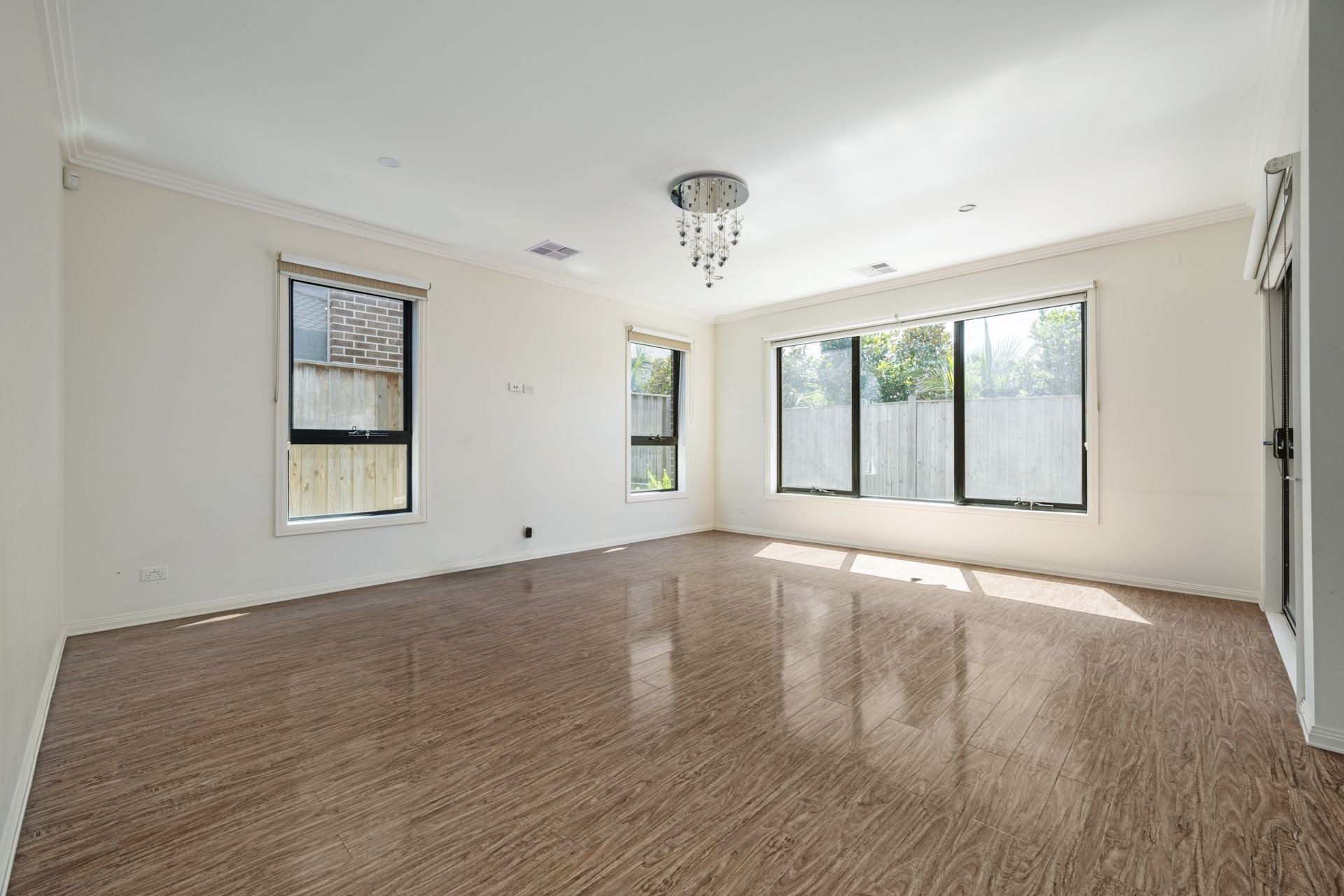 MODERN CONVENIENT LIVING