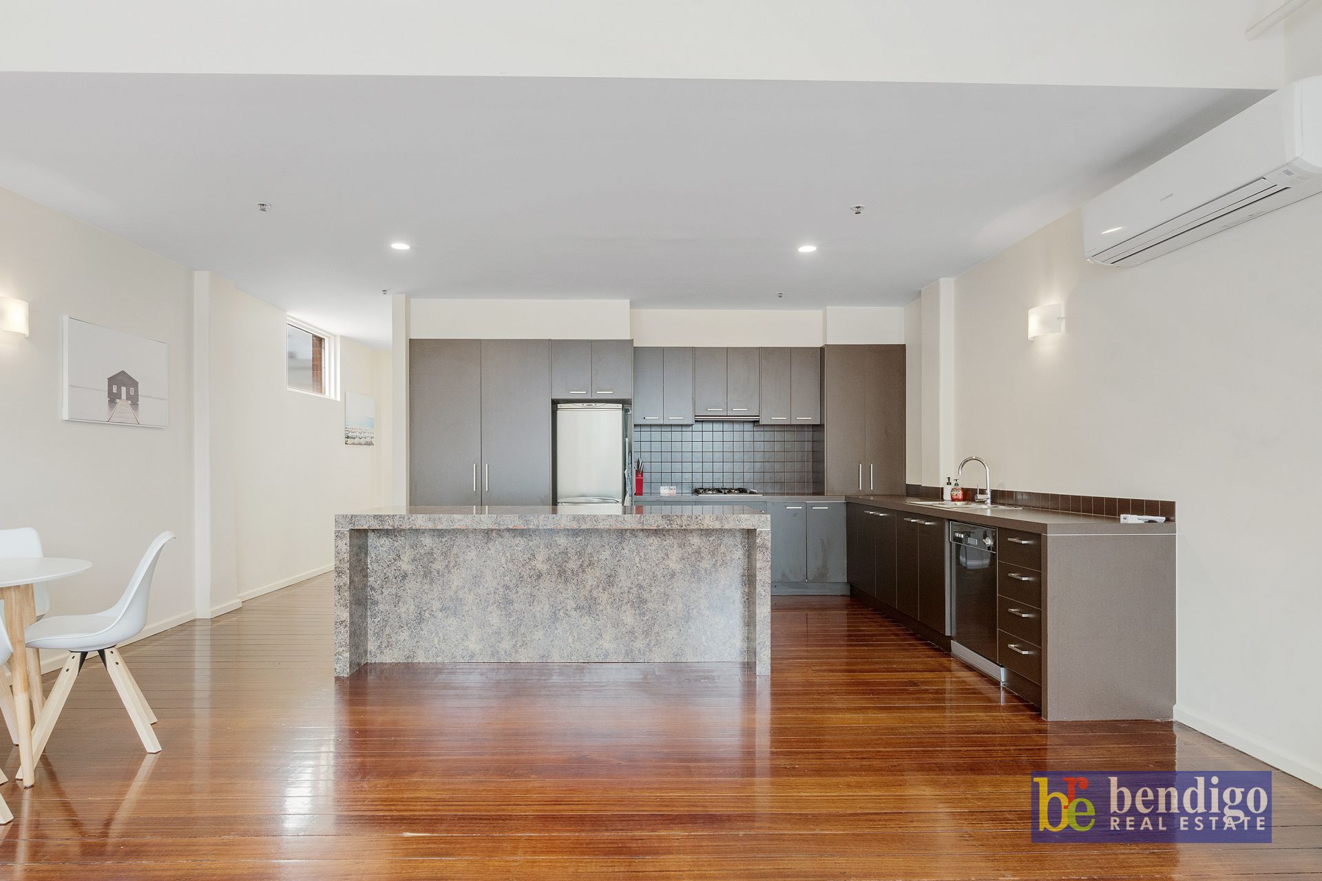 2/13 Mitchell Street Bendigo VIC, Bendigo - Thumbnail 2