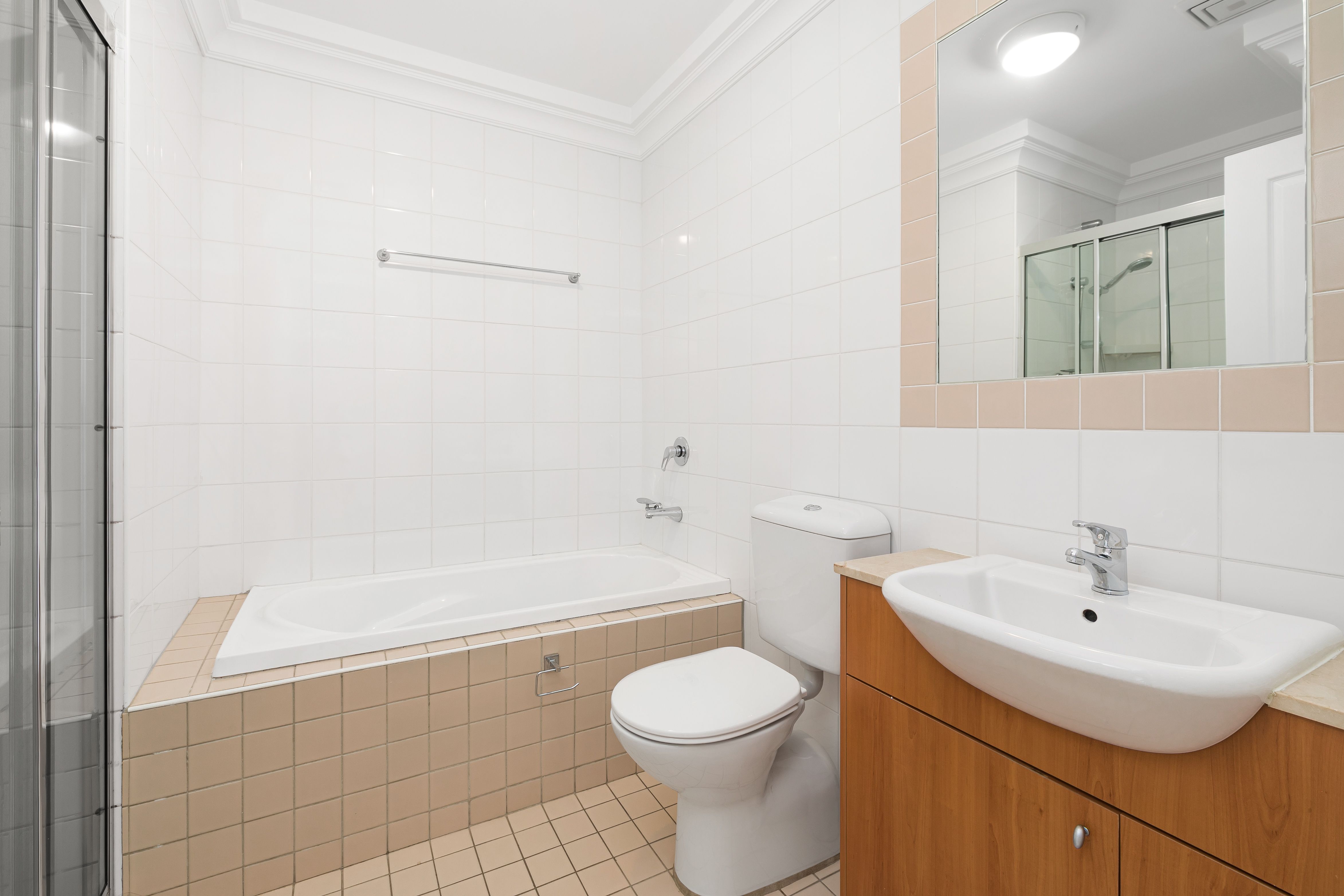 32/52 President Avenue CARINGBAH 2229