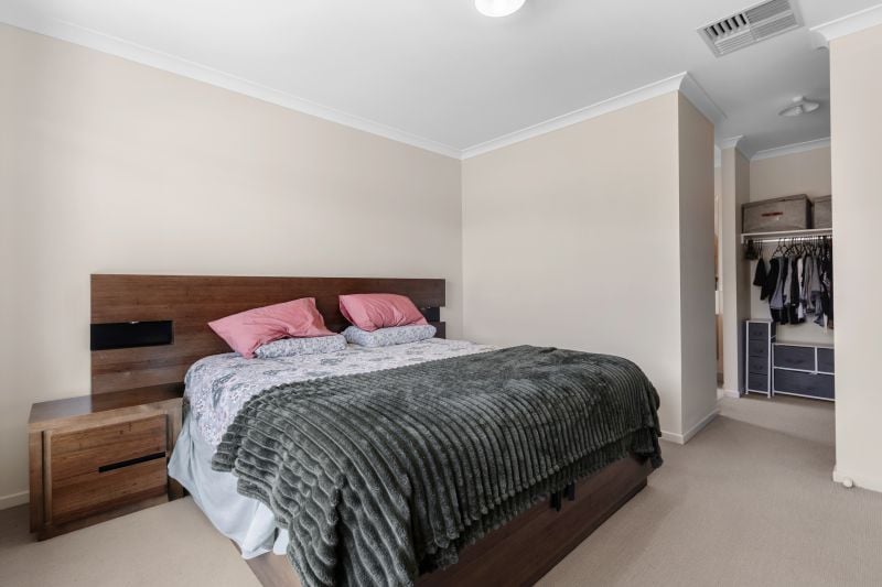 17 Devizes Drive, Wollert