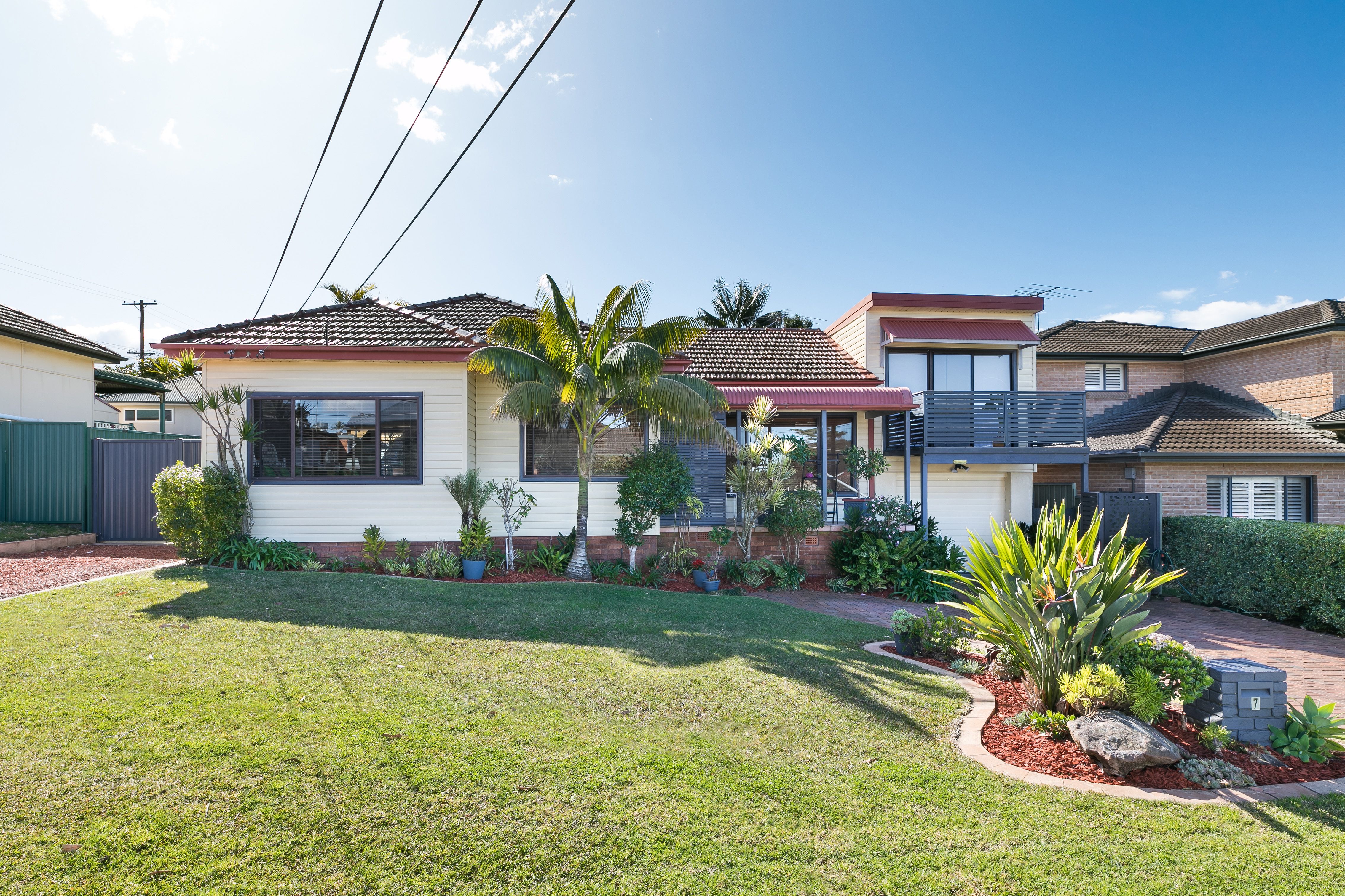 7 Winkin Avenue, GYMEA BAY, Gymea Bay - Thumbnail 2