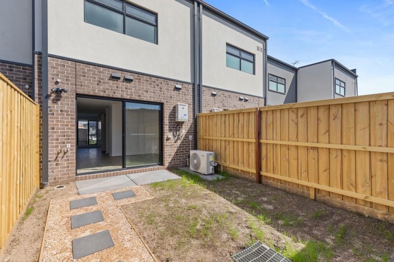 10 Earthshine Walk, Wollert