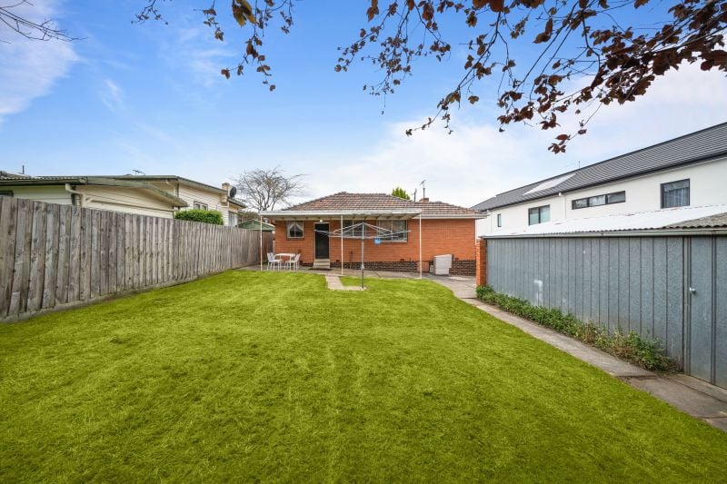 32 Maude Street, Box Hill North