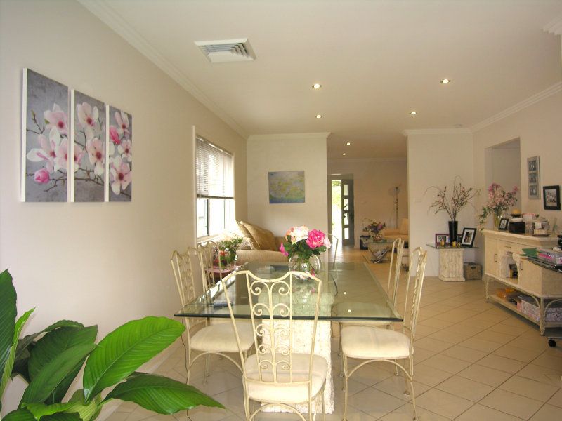 35 – 35A Holt Road, SYLVANIA, Sylvania - Thumbnail 2